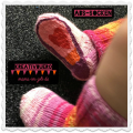 Anti-Rutsch-Socken für Lauflern-Speckbeinchen stricken - mit Anleitung